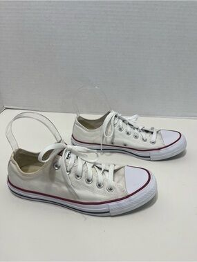 CONVERSE all stars white sneakers unisex women’s size 8 or men’s size 6